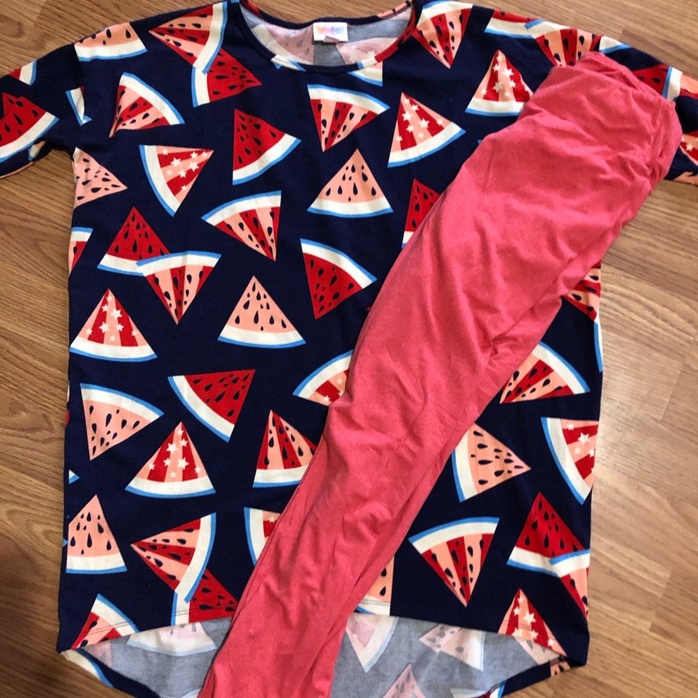 Lularoe 1 Irma, 1 simply comfortable top & 2 leggings